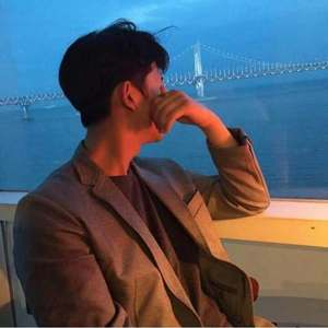 揉胸大胸做爱番
